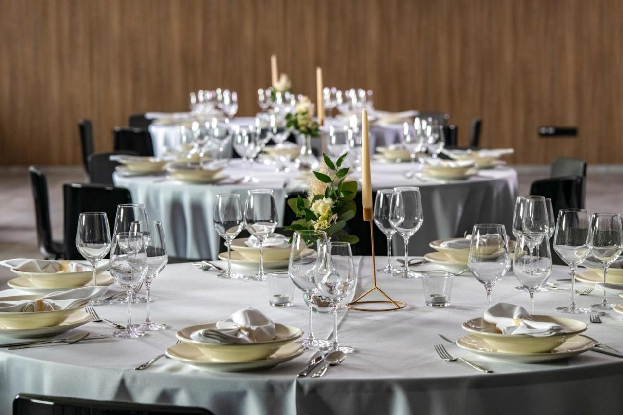 Inárcs Flow Hotel & Conference מראה חיצוני תמונה