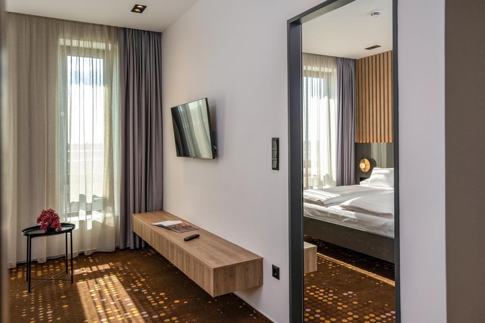Inárcs Flow Hotel & Conference מראה חיצוני תמונה